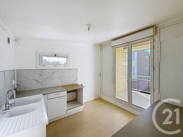 Appartement F4 à louer - 4 pièces - 71,50 m2 - Cournon D Auvergne - 63 - AUVERGNE