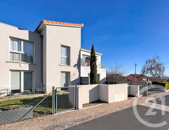 maison - LA ROCHE BLANCHE - 63