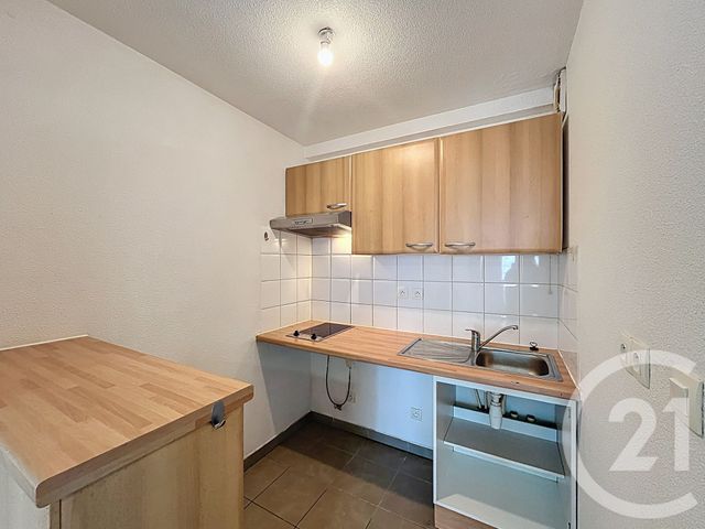 Appartement F2 &agrave; louer - 2 pi&egrave;ces - 41,45 m2 - Cournon D Auvergne - 63 - AUVERGNE