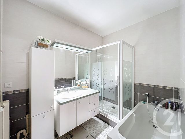 Appartement F4 &agrave; vendre - 4 pi&egrave;ces - 105 m2 - Cournon D Auvergne - 63 - AUVERGNE