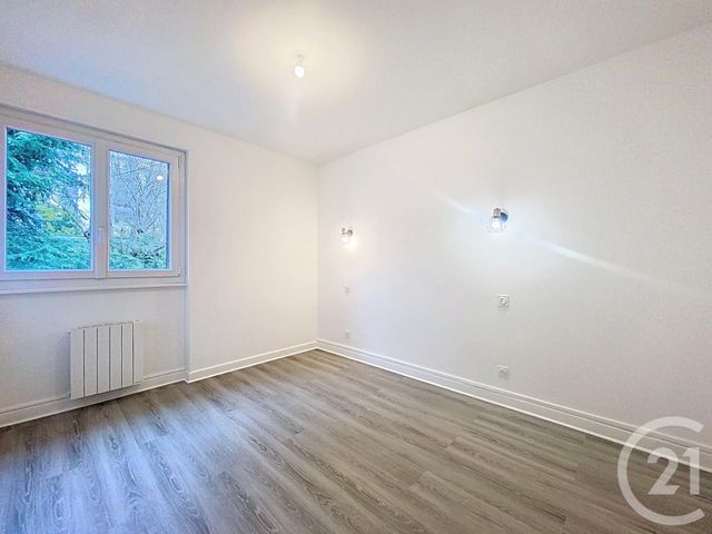 Appartement F3 &agrave; louer - 3 pi&egrave;ces - 68,32 m2 - Clermont Ferrand - 63 - AUVERGNE