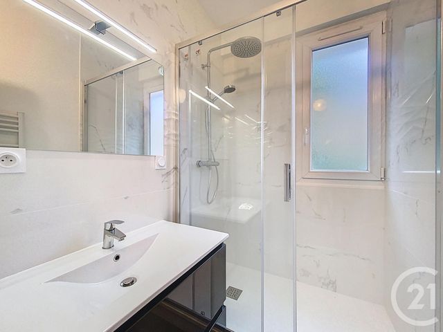 Appartement F3 &agrave; louer - 3 pi&egrave;ces - 68,32 m2 - Clermont Ferrand - 63 - AUVERGNE