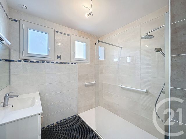 Maison &agrave; vendre - 6 pi&egrave;ces - 133,78 m2 - Les Martres De Veyre - 63 - AUVERGNE