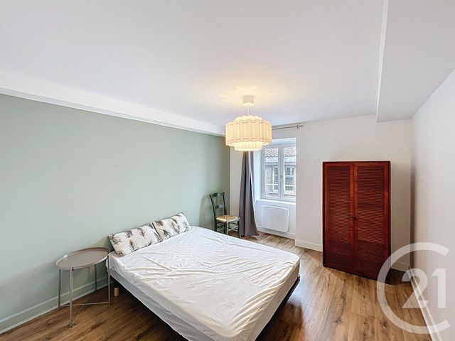 Appartement T2 &agrave; louer - 2 pi&egrave;ces - 34,45 m2 - Clermont Ferrand - 63 - AUVERGNE