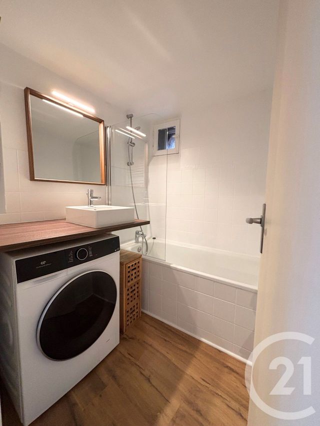 Appartement T2 &agrave; louer - 2 pi&egrave;ces - 34,45 m2 - Clermont Ferrand - 63 - AUVERGNE