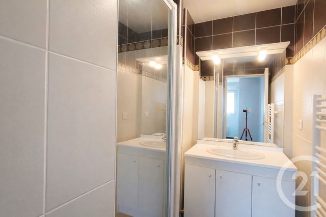 Appartement F2 &agrave; louer - 2 pi&egrave;ces - 34,82 m2 - Clermont Ferrand - 63 - AUVERGNE