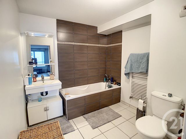 Appartement F1 &agrave; louer - 1 pi&egrave;ce - 33,50 m2 - Clermont Ferrand - 63 - AUVERGNE