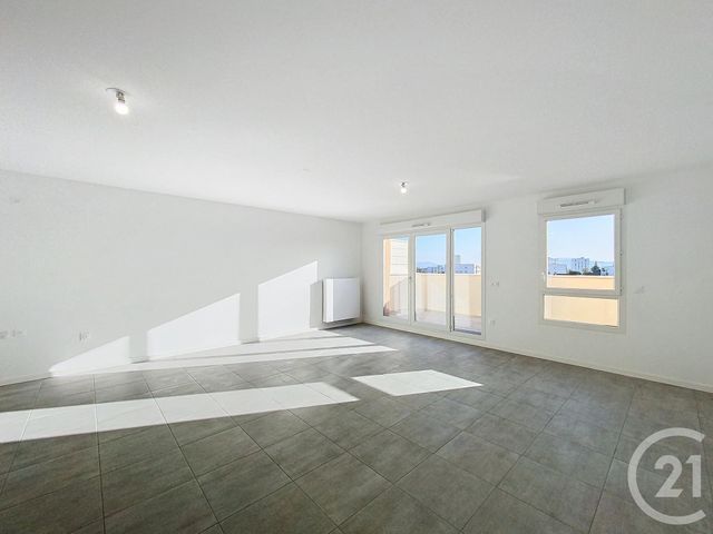 Appartement F3 &agrave; louer - 3 pi&egrave;ces - 72,10 m2 - Cournon D Auvergne - 63 - AUVERGNE