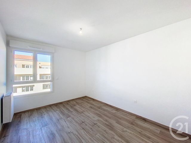 Appartement F3 &agrave; louer - 3 pi&egrave;ces - 72,10 m2 - Cournon D Auvergne - 63 - AUVERGNE