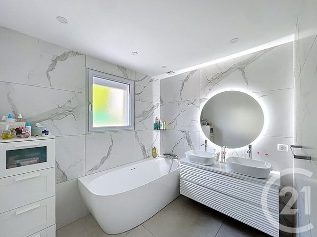 Maison &agrave; vendre - 8 pi&egrave;ces - 143,40 m2 - St Georges Sur Allier - 63 - AUVERGNE