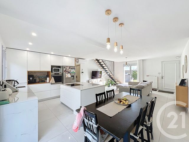 Maison &agrave; vendre - 8 pi&egrave;ces - 143,40 m2 - St Georges Sur Allier - 63 - AUVERGNE