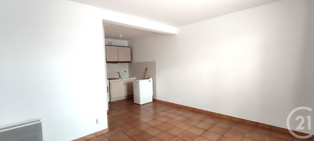 Appartement Studio &agrave; louer - 1 pi&egrave;ce - 23,73 m2 - La Sauvetat - 63 - AUVERGNE