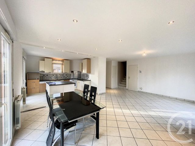 Maison &agrave; louer - 6 pi&egrave;ces - 105 m2 - Cournon D Auvergne - 63 - AUVERGNE