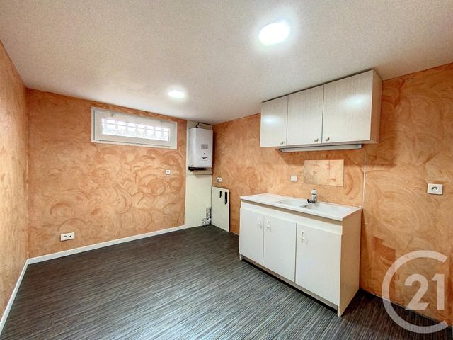 Maison &agrave; louer - 6 pi&egrave;ces - 105 m2 - Cournon D Auvergne - 63 - AUVERGNE