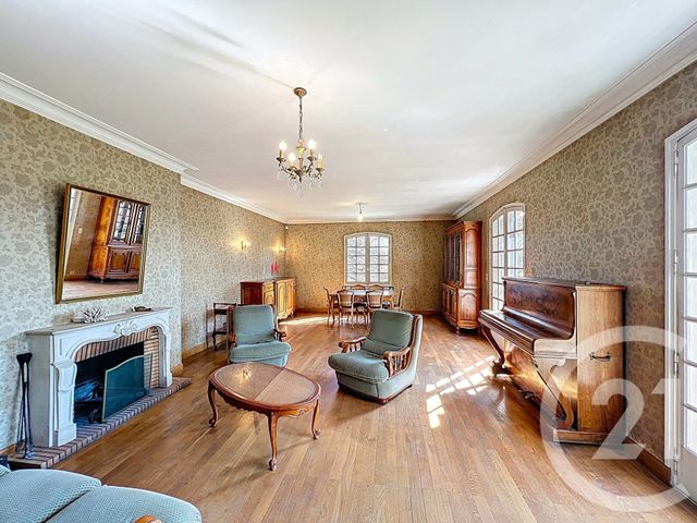 Maison &agrave; vendre - 10 pi&egrave;ces - 242 m2 - Cournon D Auvergne - 63 - AUVERGNE