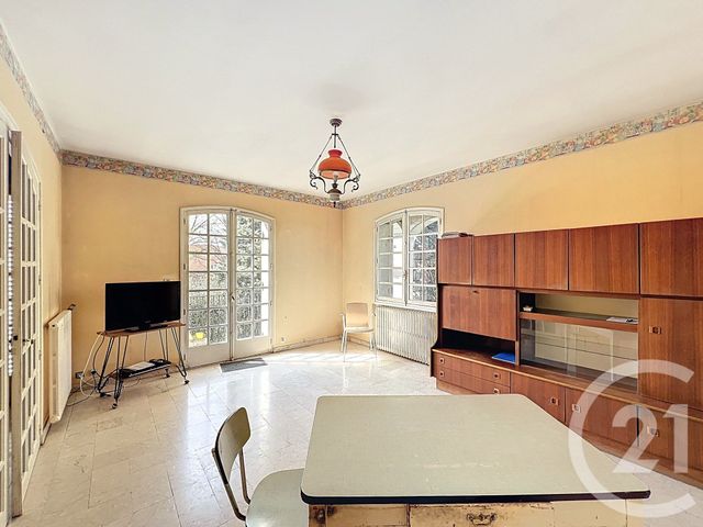 Maison &agrave; vendre - 10 pi&egrave;ces - 242 m2 - Cournon D Auvergne - 63 - AUVERGNE