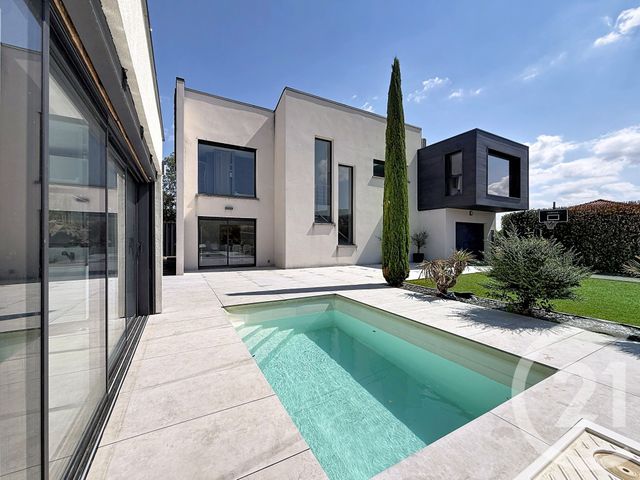 Maison &agrave; vendre - 7 pi&egrave;ces - 167,27 m2 - St Georges Sur Allier - 63 - AUVERGNE