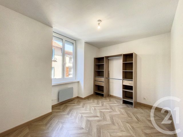 Appartement F3 &agrave; louer - 3 pi&egrave;ces - 64,06 m2 - Les Martres De Veyre - 63 - AUVERGNE