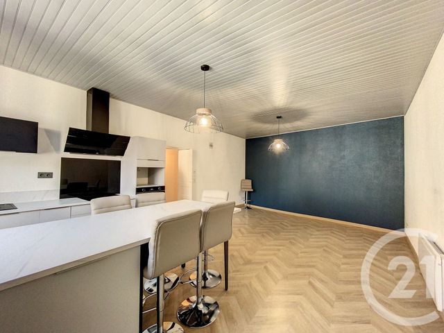 Appartement F3 &agrave; louer - 3 pi&egrave;ces - 64,06 m2 - Les Martres De Veyre - 63 - AUVERGNE