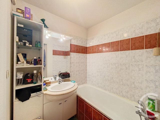 Appartement F3 &agrave; louer - 3 pi&egrave;ces - 58,42 m2 - Cournon D Auvergne - 63 - AUVERGNE