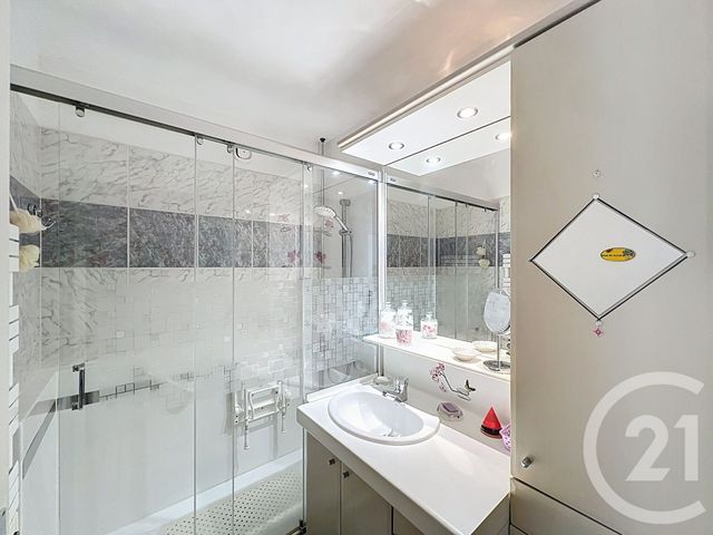 Appartement &agrave; vendre - 5 pi&egrave;ces - 88,01 m2 - Cournon D Auvergne - 63 - AUVERGNE