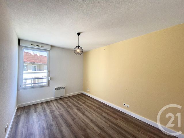 Appartement F3 &agrave; louer - 3 pi&egrave;ces - 63,27 m2 - Clermont Ferrand - 63 - AUVERGNE