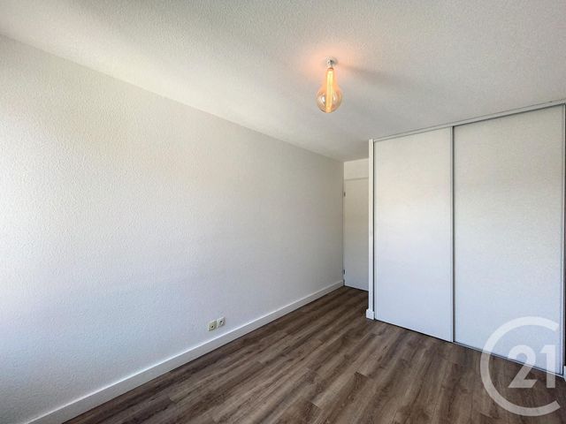 Appartement F3 &agrave; louer - 3 pi&egrave;ces - 63,27 m2 - Clermont Ferrand - 63 - AUVERGNE