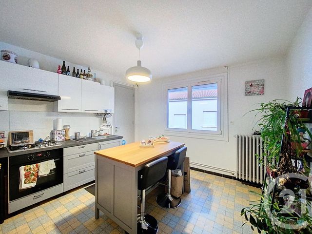 Appartement F3 &agrave; louer - 3 pi&egrave;ces - 80,99 m2 - Lempdes - 63 - AUVERGNE