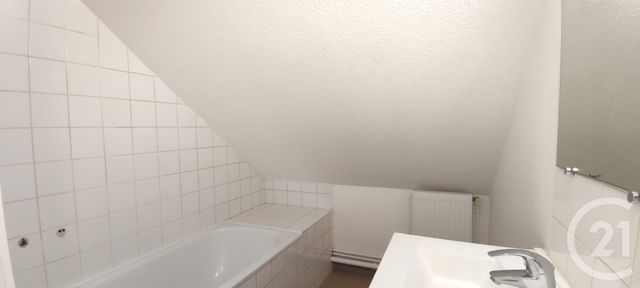 Appartement Duplex &agrave; louer - 3 pi&egrave;ces - 67 m2 - Yzeure - 03 - AUVERGNE
