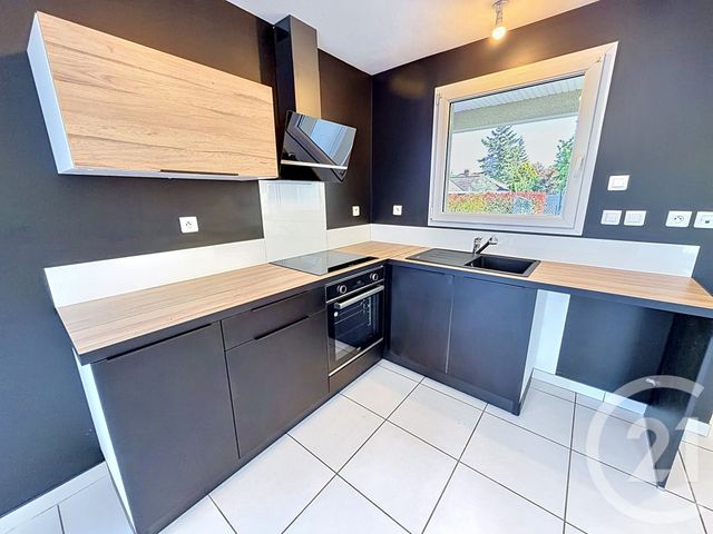 Maison &agrave; louer - 4 pi&egrave;ces - 75,62 m2 - Cournon D Auvergne - 63 - AUVERGNE