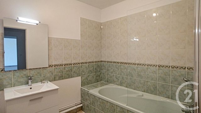 Appartement F2 &agrave; louer - 2 pi&egrave;ces - 53,97 m2 - Cournon D Auvergne - 63 - AUVERGNE