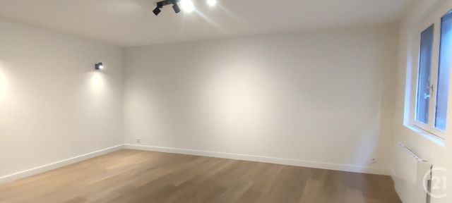 Maison &agrave; louer - 3 pi&egrave;ces - 54,69 m2 - Aulnat - 63 - AUVERGNE