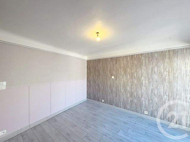 Maison &agrave; louer - 5 pi&egrave;ces - 104 m2 - Chanonat - 63 - AUVERGNE