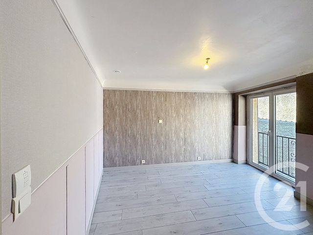 Maison &agrave; louer - 5 pi&egrave;ces - 104 m2 - Chanonat - 63 - AUVERGNE