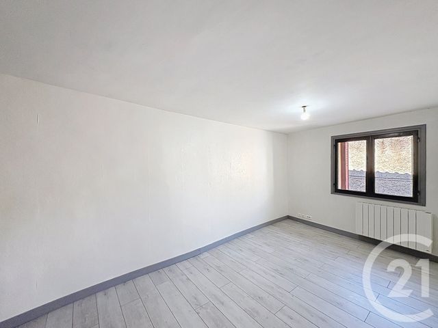 Maison &agrave; louer - 5 pi&egrave;ces - 104 m2 - Chanonat - 63 - AUVERGNE