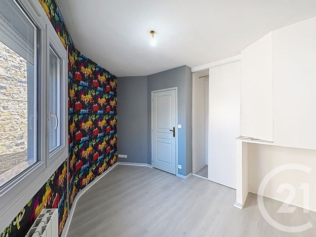Maison &agrave; louer - 5 pi&egrave;ces - 104 m2 - Chanonat - 63 - AUVERGNE