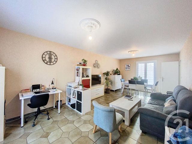 Maison &agrave; louer - 4 pi&egrave;ces - 84,23 m2 - Riom - 63 - AUVERGNE