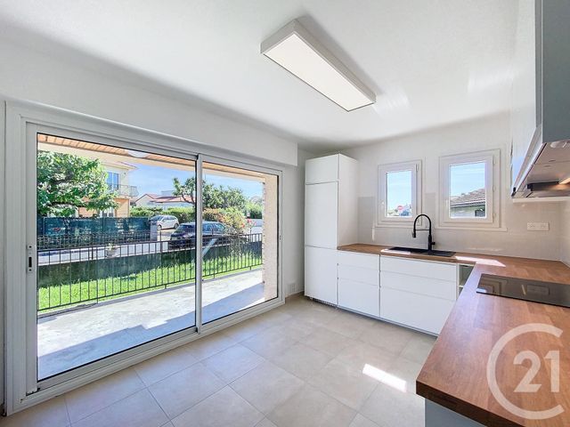 Maison &agrave; louer - 4 pi&egrave;ces - 91,24 m2 - Cournon D Auvergne - 63 - AUVERGNE