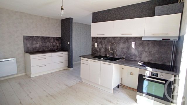 Appartement F4 &agrave; louer - 5 pi&egrave;ces - 62,14 m2 - La Roche Blanche - 63 - AUVERGNE
