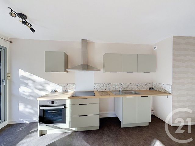 Appartement F4 &agrave; louer - 4 pi&egrave;ces - 94,61 m2 - Cournon D Auvergne - 63 - AUVERGNE