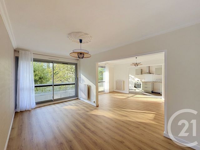 Appartement F4 &agrave; louer - 4 pi&egrave;ces - 94,61 m2 - Cournon D Auvergne - 63 - AUVERGNE