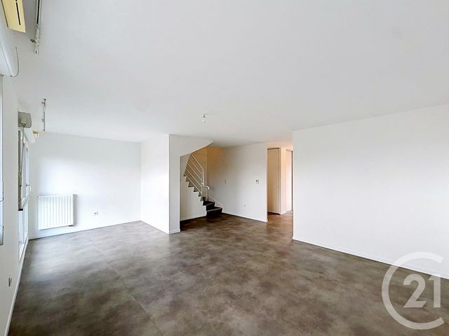Appartement Duplex &agrave; louer - 4 pi&egrave;ces - 89,27 m2 - Cournon D Auvergne - 63 - AUVERGNE