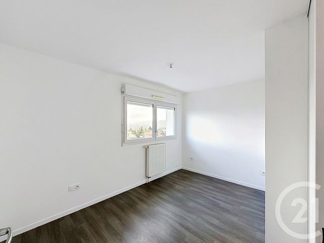 Appartement Duplex &agrave; louer - 4 pi&egrave;ces - 89,27 m2 - Cournon D Auvergne - 63 - AUVERGNE