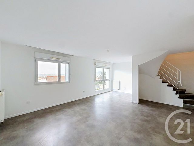 Appartement Duplex &agrave; louer - 4 pi&egrave;ces - 89,27 m2 - Cournon D Auvergne - 63 - AUVERGNE