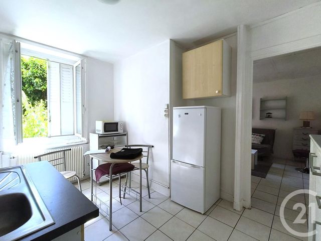 Appartement F1 &agrave; louer - 1 pi&egrave;ce - 24,61 m2 - Chamalieres - 63 - AUVERGNE