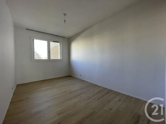 Appartement F5 &agrave; vendre - 5 pi&egrave;ces - 97,47 m2 - Villeparisis - 77 - ILE-DE-FRANCE