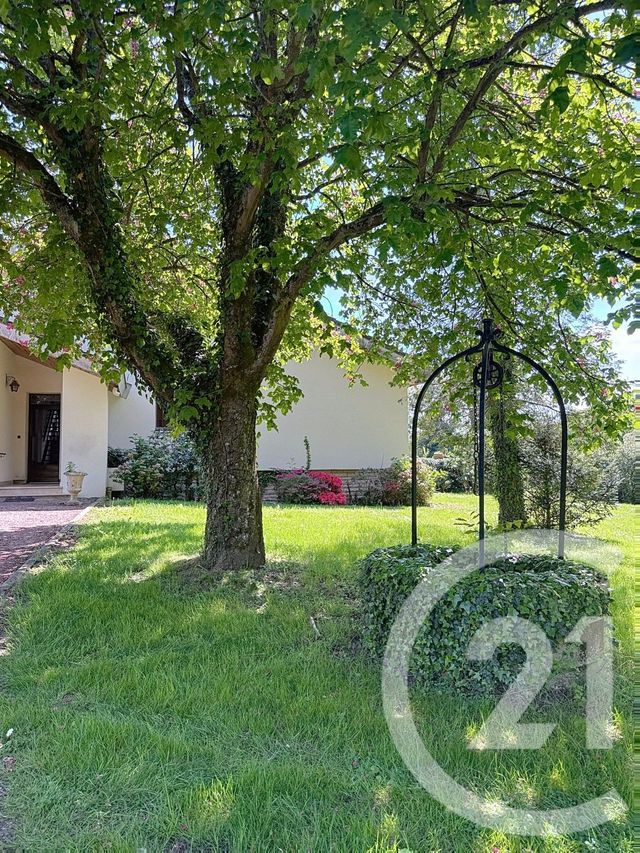 Maison à vendre - 8 pièces - 215 m2 - St Germain Du Plain - 71 - BOURGOGNE