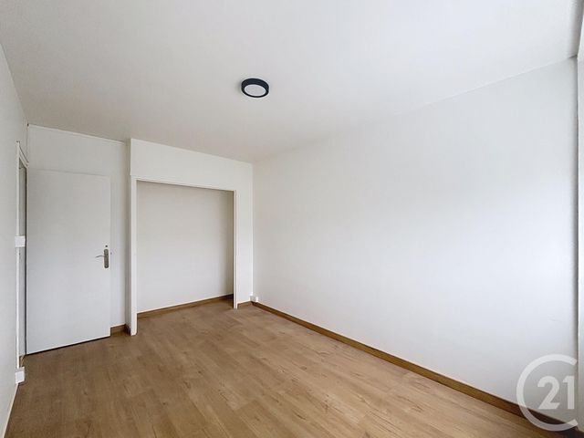 Appartement F4 &agrave; louer - 4 pi&egrave;ces - 70,40 m2 - Chalon Sur Saone - 71 - BOURGOGNE
