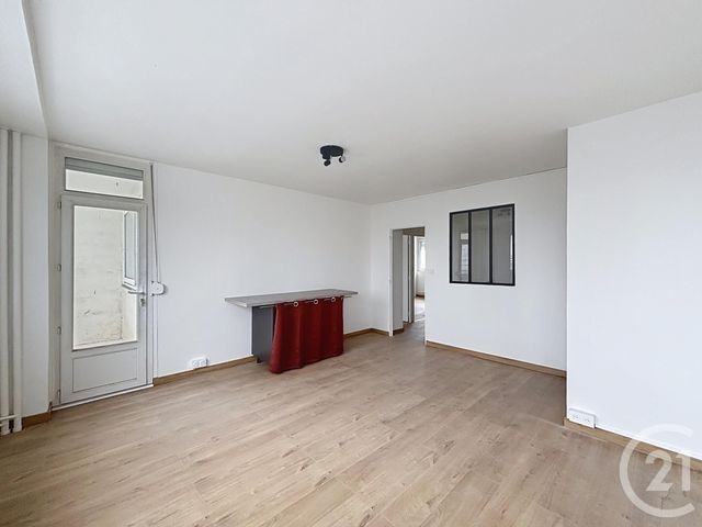 Appartement F4 &agrave; louer - 4 pi&egrave;ces - 70,40 m2 - Chalon Sur Saone - 71 - BOURGOGNE