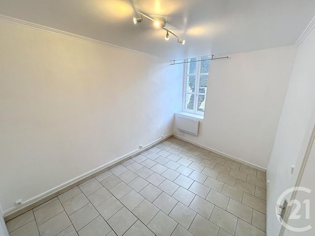 Appartement F2 &agrave; louer - 2 pi&egrave;ces - 32,25 m2 - Chalon Sur Saone - 71 - BOURGOGNE